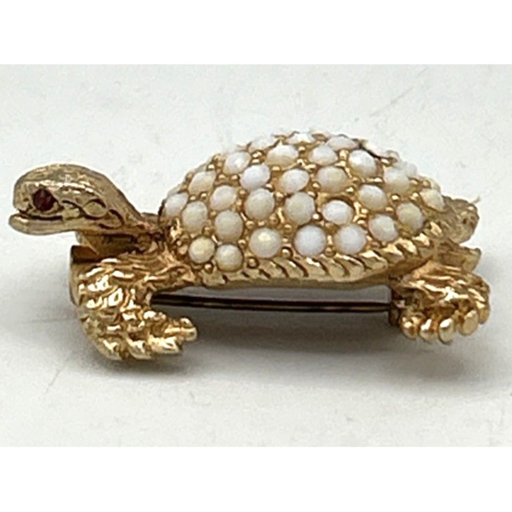Vtg Adrienne Vittadini AV Turtle Brooch Pin Gold Tone Metal With White Signed
